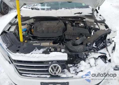 2021 Volkswagen Passat 2.0T Se z USA, uszkodzony, nr VIN 1VWSA7A30MC002453